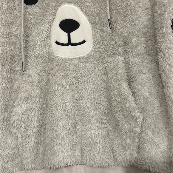 Like NEW The Cutest Cuddliest Cozy Bear Hoodie and Shorts Set PJ or Lounge Wear - Picture 12 of 17
